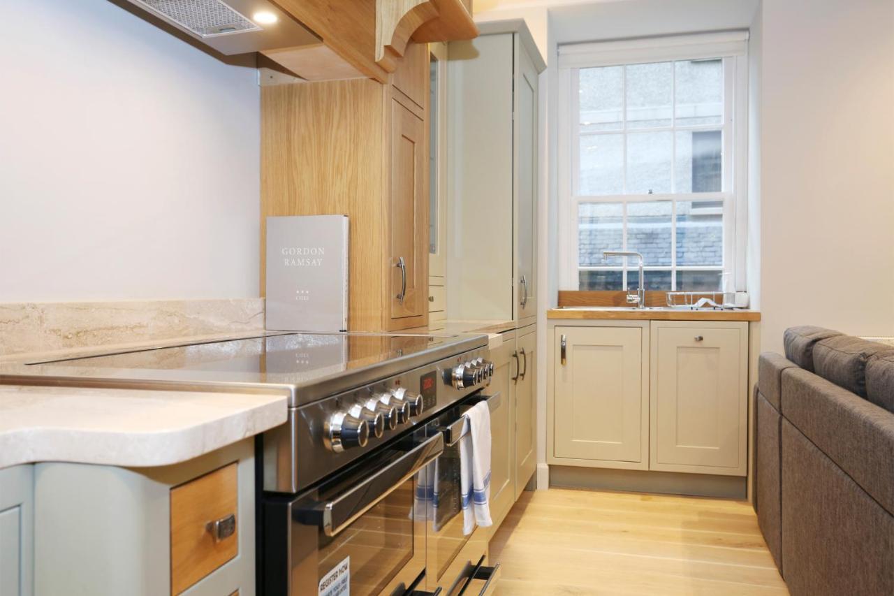 Appartement Joivy Modern And Airy Flat On The Historic Royal Mile à Édimbourg Extérieur photo
