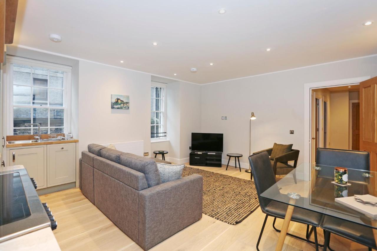 Appartement Joivy Modern And Airy Flat On The Historic Royal Mile à Édimbourg Extérieur photo