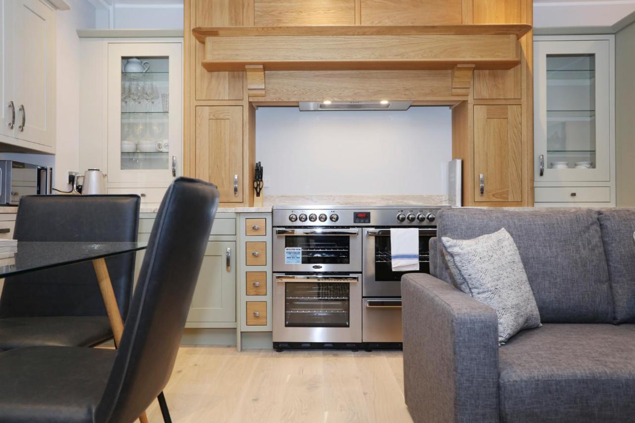 Appartement Joivy Modern And Airy Flat On The Historic Royal Mile à Édimbourg Extérieur photo