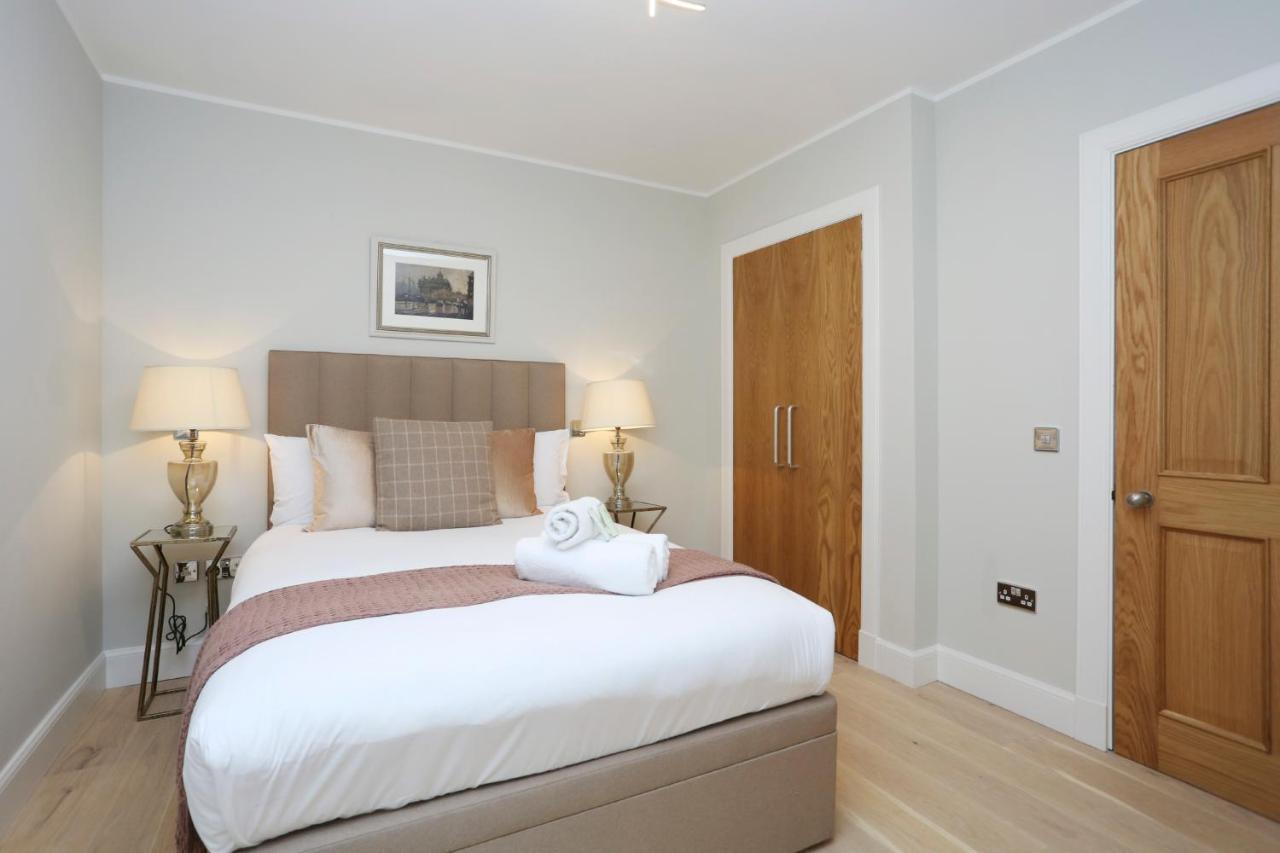 Appartement Joivy Modern And Airy Flat On The Historic Royal Mile à Édimbourg Extérieur photo
